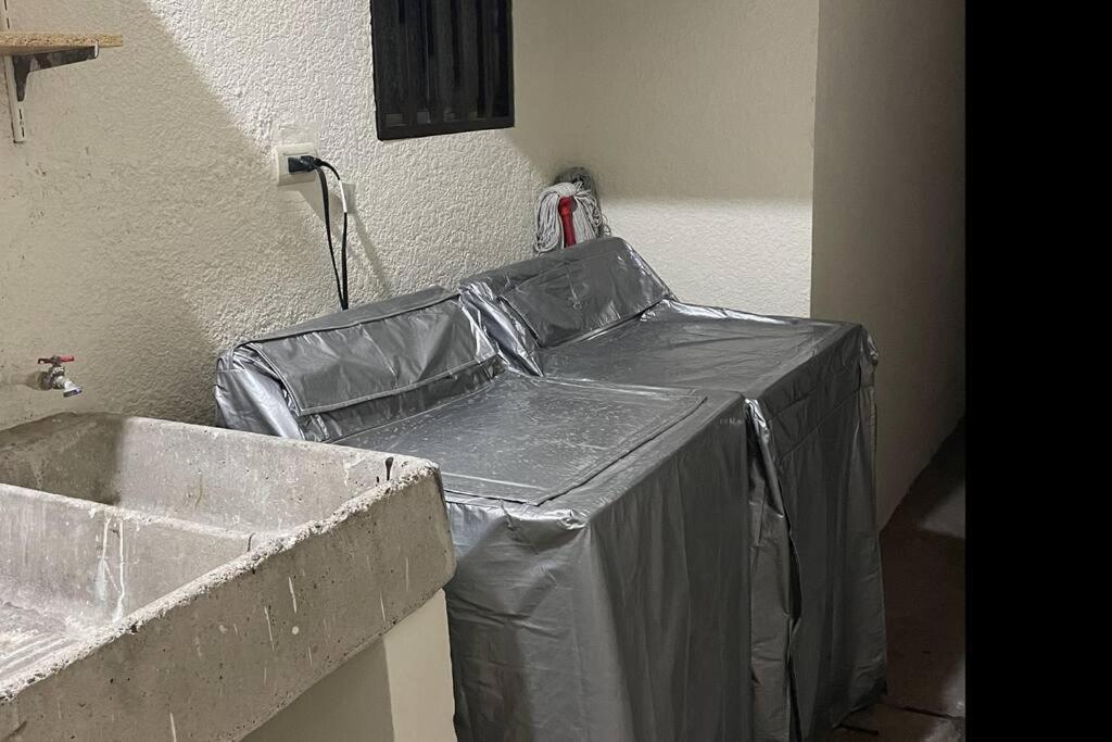 Casa Eliseos, A 5 Minutos De La Linea Fronteriza Villa Nogales  Dış mekan fotoğraf